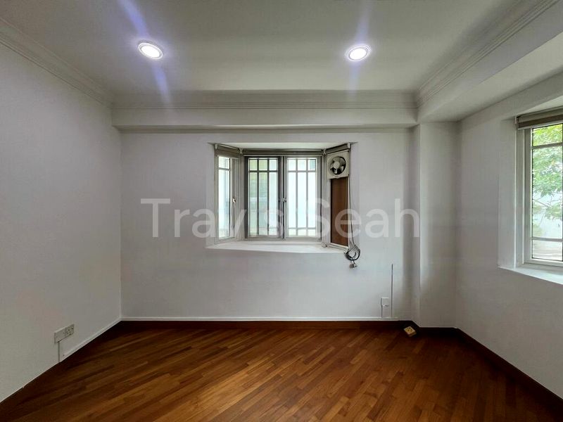 6 Bed Semi-Detached House (Landed) for Sale in  Hougang View - Image 4